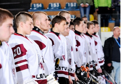 Latvijas U-18 izlase ar zaudējumu noslēdz PČ augstākajā divīzijā