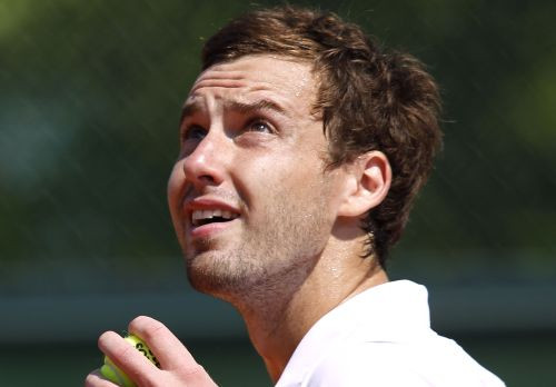 Gulbis pirms Vimbldonas rangā zaudē divas vietas