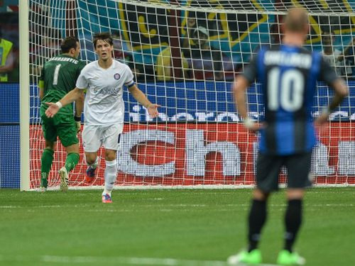 EL: "Hajduk" viesos uzvar Milānas "Inter", saniknoti fani pārtrauc spēli Kiprā