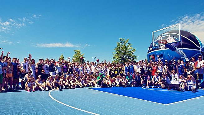 FIBA 3x3 basketbola laukumi – sestdien izmēģiniet paši!
