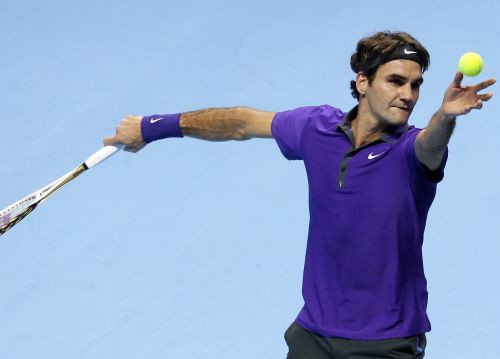Federers 14. reizi uzvar Fereru un pirmais iekļūst pusfinālā