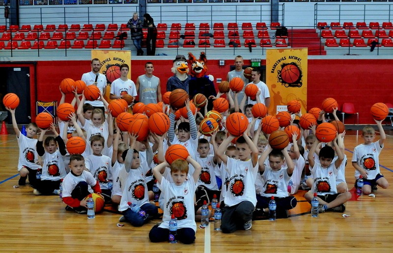 Jānis Timma un Swedbank Basketbols aicina uzrunās mazos krāslaviešus