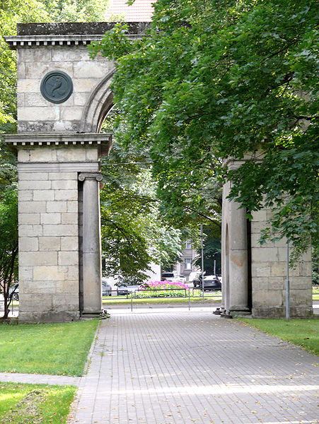 Sestdien startēs skrējienu seriāls "Izskrienam Rīgas parkus"