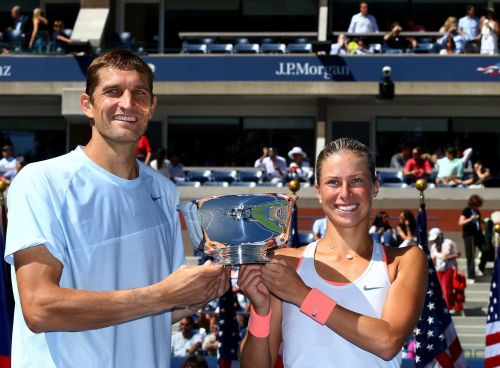 "US Open" jauktajās dubultspēlēs triumfē Hlavačkova un Mirnijs
