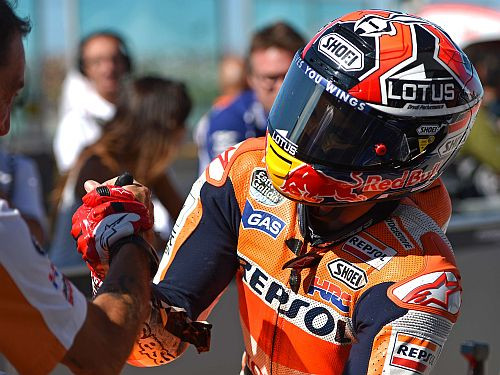 Markesam jau sestā uzvara MotoGP kvalifikācijā šosezon