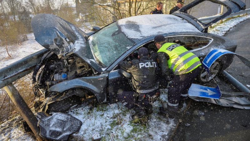 Olimpiskais un pasaules čempions Nortugs dzērumā sadauza dāvināto "Audi"