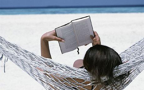 8 lieliskas grāmatas pludmalei
