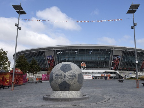 Doņeckas "Shakhtar" mājvieta "Donbass Arena" atkal cietusi apšaudē