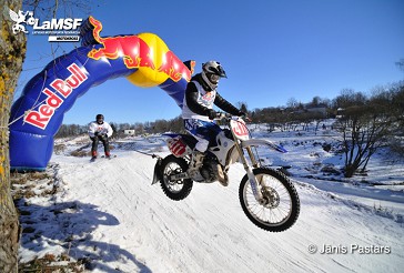 "RED BULL Twitch'n'Ride" Cēsīs pulcē rekordlielu apmeklētāju un dalībnieku skaitu