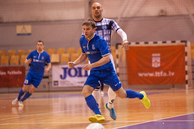 Aizvadītas pirmās play-off spēles telpu futbolā