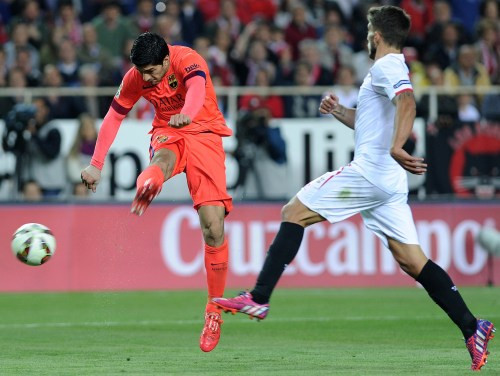 "Sevilla" no 0:2 izrauj 2:2, "Barcelona" pārsvars pār "Real" - divi punkti