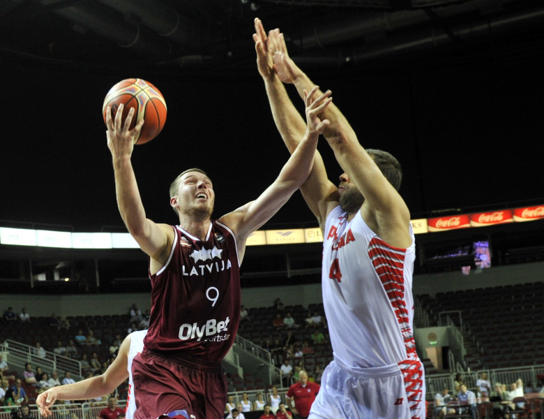 Piedalies #ZELTAROKAs izaicinājumā un atbalsti  Latvijas basketbolistus Eiropas čempionātā!