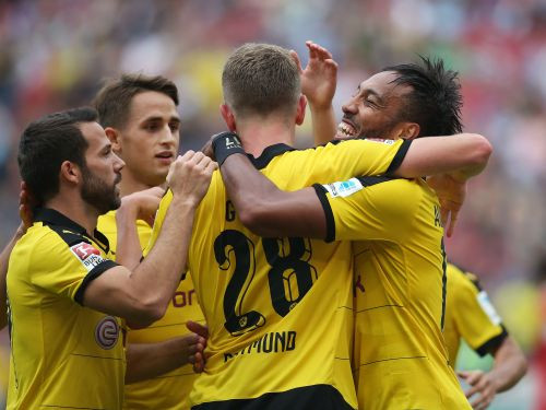 "Bayern" uzvara galotnē, ceturtais panākums arī Dortmundei
