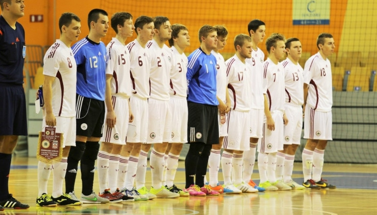 U21 telpu futbolistiem sagrāve pret U19 Spānijas izlasi