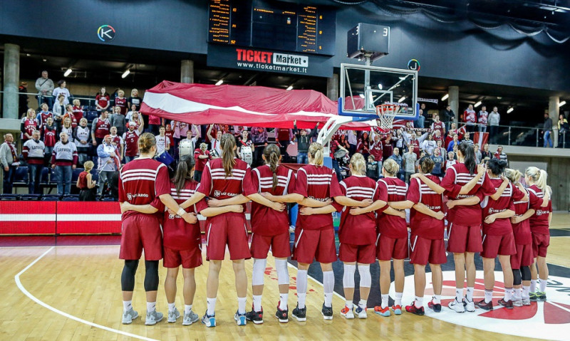 Gunta Baško-Melnbārde: "Fani neapklusa ne uz sekundi"