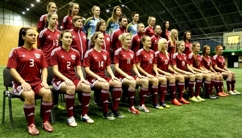 Saeimas futbola komanda centīsies apspēlēt sieviešu izlasi