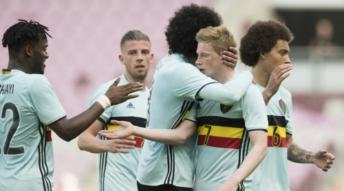Beļģija sāk gatavošanos "Euro 2016" un vairākumā izrauj uzvaru Šveicē