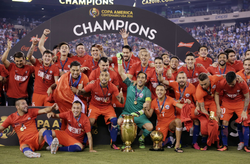 Čīle atkal triumfē "Copa America", Mesi beidz karjeru izlasē