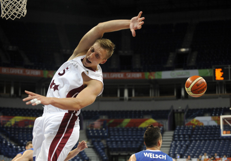 Mejeris FIBA kausa izlozē uzzina tikai 1 no 3 pretiniekiem