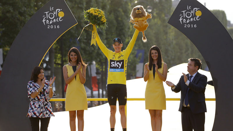 Frūms trešoreiz karjerā triumfē "Tour de France"