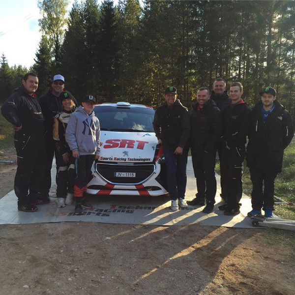 WRC čempiona Solberga 15 gadus vecais dēls Latvijā aizvada rallija testus