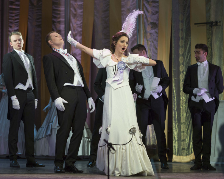 Operetes fonds aicina noskatīties par „operešu karalieni” dēvēto  Franča Lehāra opereti „Jautrā atraitne”