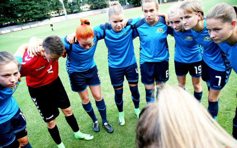 "Ajax", "Standard"... "Rīgas Futbola skola"! Pērnavā startē Čempionu līgas kvalifikācija