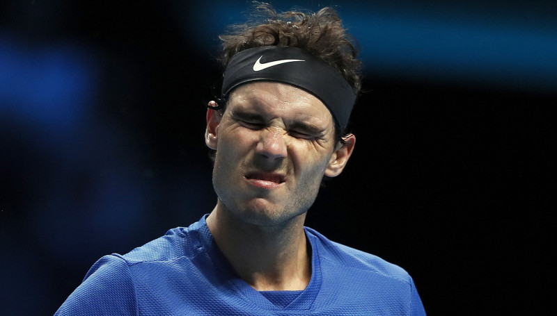 Savainotais Nadals zaudē pirmajā spēlē un izstājas no "ATP Finals"