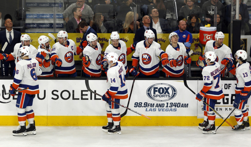 "Islanders" svin uzvaru Vegasā, Kolorado uzsāk jaunu sēriju un zaudē "Blues"
