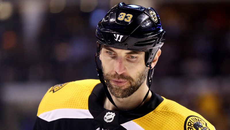 "Bruins" uz vienu sezonu pagarina līgumu ar 42 gadus veco kapteini Hāru