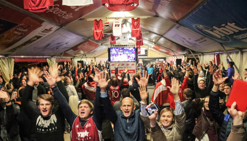 Lielais futbols būs vērojams "OlyBet" fanu teltī pie Kongresu nama