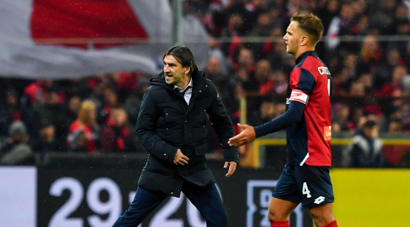 Itālijas klubs "Genoa" trešo reizi divu gadu laikā atlaiž horvātu Juriču