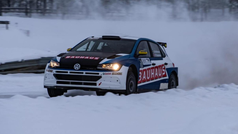 Pasaules rallijkrosa čempions Kristofersons uzvar Norvēģijas rallija sacensībās