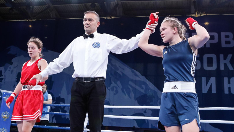 Latvijas boksere Millere uzvar pasaules čempionāta pirmajā cīņā
