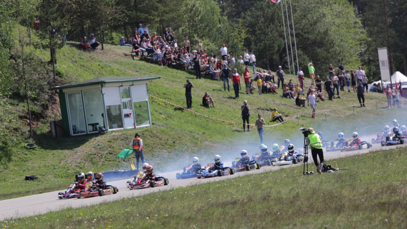 Kartinga sezonas atklāšanā Madonā startē vairāk nekā 200 sportisti