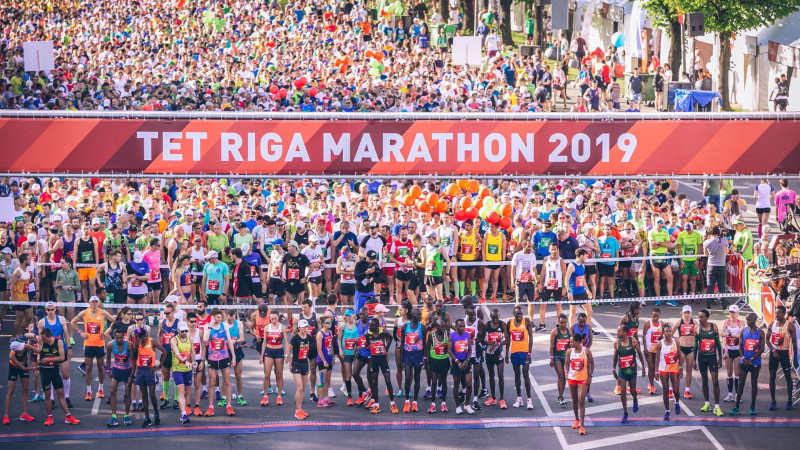 Rīgas maratonā skrējējiem neplānoti nācies veikt garākas distances