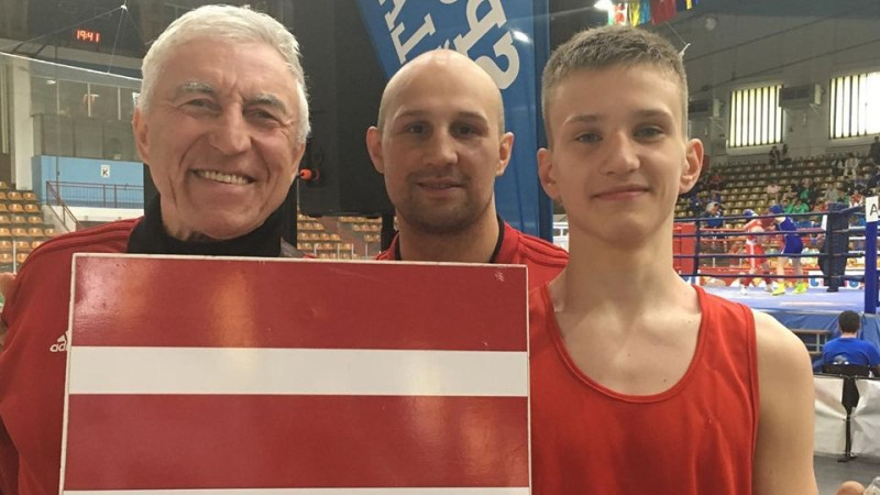 Bokseris Prokudins ar uzvaru sāk Eiropas junioru čempionātu