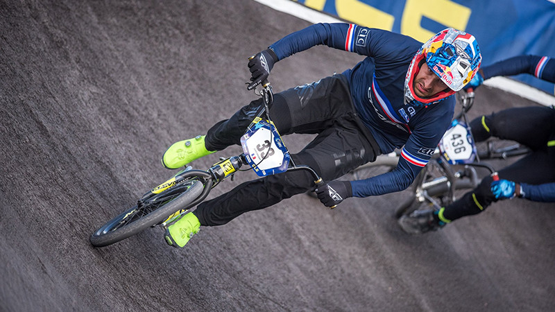 Kimmans, Dodē un Smuldersa - Eiropas BMX krējums dalīs medaļas Valmierā