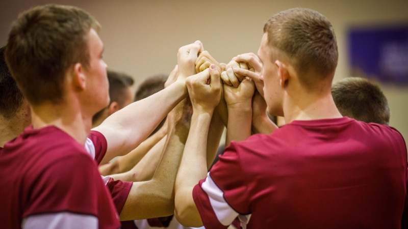 Septiņi zaudējumi septiņās spēlēs: arī Latvijas U18 izlase EČ noslēdz pēdējā vietā