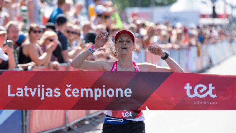 Helmane-Soročenkova kļūst par otro ātrāko Latvijas maratonisti aiz Prokopčukas