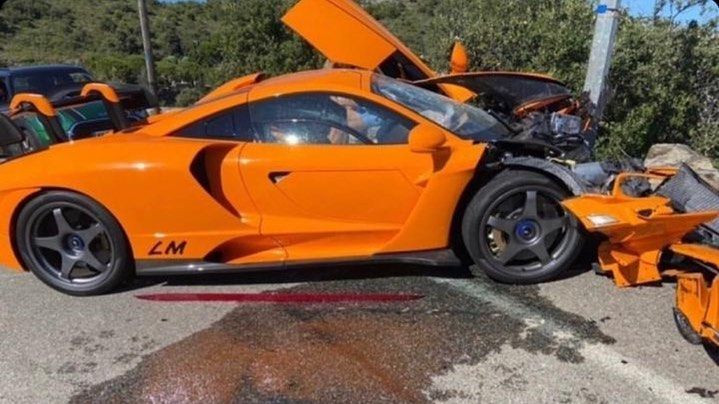 Bijušais F1 pilots Zutils Monako sadauza 2 miljonus dolāru vērtu "McLaren"