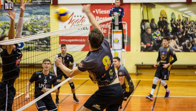 Nacionālo līgu volejbolā atklāj ''VK Ventspils'' uzvara pār Skrundas volejbolistiem