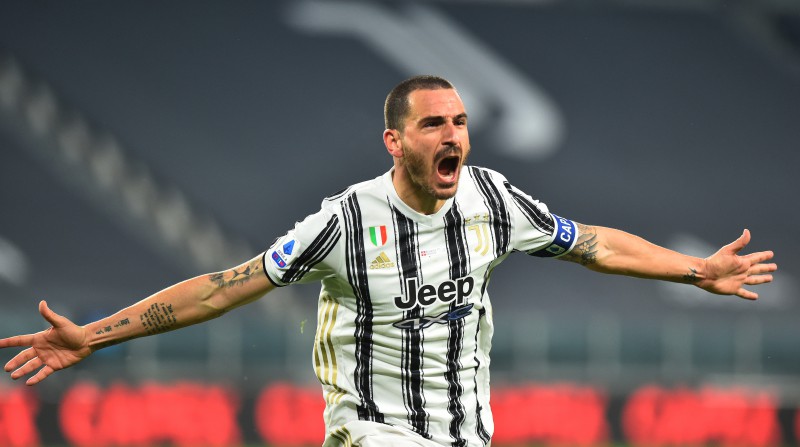"Juventus" ar diviem vēliem vārtiem uzvar derbijā, līksmo arī "Inter" un "Lazio"