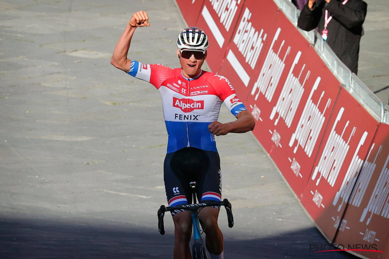 Fantastiskais Van der Pūls triumfē ''Strade Bianche''; Skujiņam 45. vieta