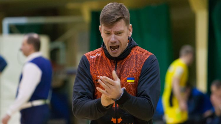 Polijā Latvijas volejbolistu pārstāvēto klubu duelī uzvar Krastiņa trenētā ''Barkom-Kažani''