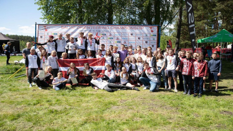 Latvijas orientieristi triumfē Baltijas čempionātā komandām