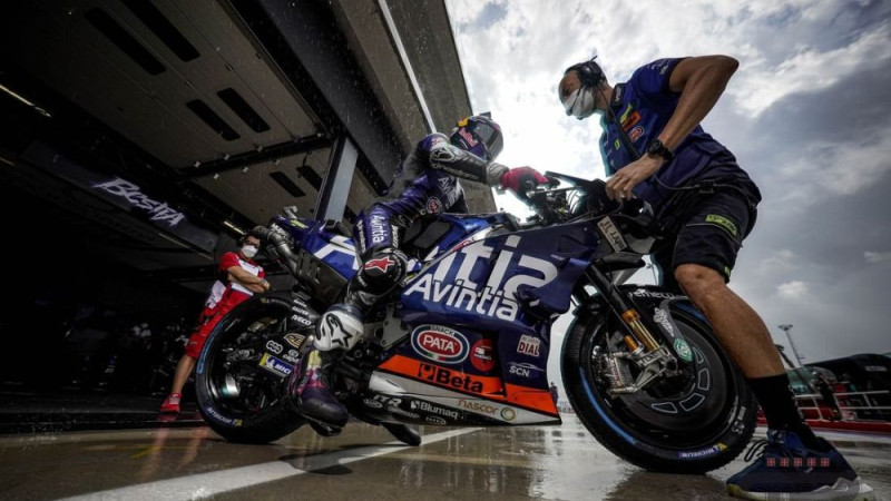 "MotoGP" komanda atlaiž mehāniķi, kurš viltojis PCR testu