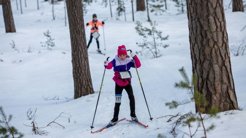 Noskaidroti Latvijas čempioni vidējā distancē un stafetē orientēšanās ar slēpēm