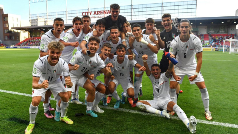 Itālijas un Francijas futbolisti iekļūst Eiropas U19 meistarsacīkšu pusfinālā