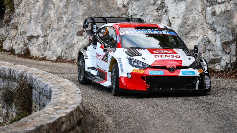Ožjē pārliecinošs līderis Montekarlo rallijā, Grjazins dominē WRC2 ieskaitē